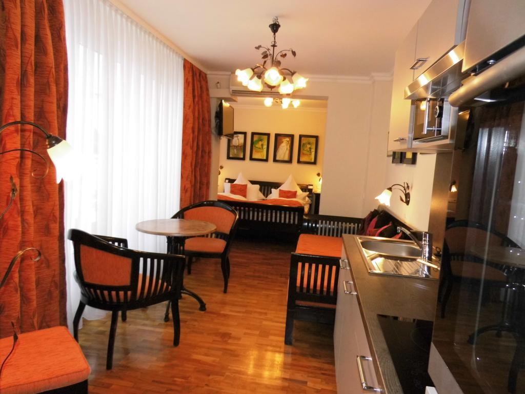 Aparthotel Guzulka & Restaurant Berlin Zewnętrze zdjęcie