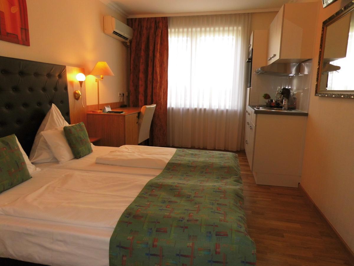 Aparthotel Guzulka & Restaurant Berlin Zewnętrze zdjęcie